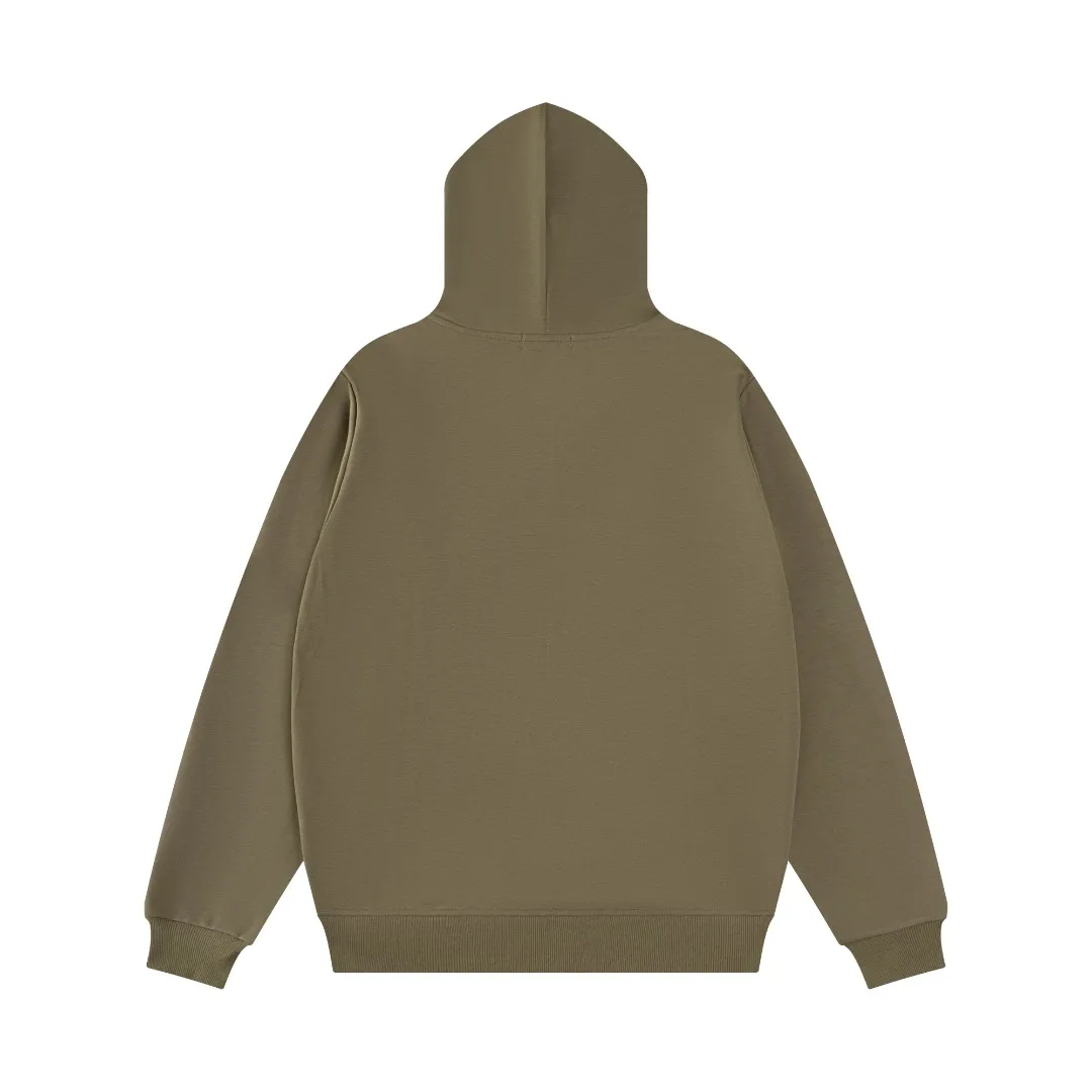 P236 #R95 Ralph Lauren/Ralph Lauren Twelve Color Pony🐎 Embroidered zipper cardigan jacket hooded sweatshirt This hooded sweatshirt is decorated with a simple style that represents Ralph Lauren. It is paired with a pony embroidery pattern, which is three-dimensional and full! The solid color fabric paired with exquisite embroidery instantly sets it off! Hooded sports design, loose and casual fit! The overall texture is very strong! Through the pictures, we can feel the thickness and texture of custom-woven and dyed threads. The workmanship is exquisite. They are shipped from major foreign trade factories. They are all made by masters with many years of experience. Everything is of high standards and requirements! Simple and versatile style ~ super delicate and soft, close to the body without being tied, all fabrics and accessories are original custom-made and of high quality! Perfectly reflects the brand’s sense of superiority! Standard cut, comfortable stretch, unrestricted movement! Highly practical, high-end and classy! Versatile style ~ can be paired with jeans or jogging pants. Ideal for transitioning from your morning commute to weekend events!  Color: Black with red label Black with white label Khaki Navy blue with red label Navy blue with white label White Light gray Dark gray Burgundy Army green Light blue Pink Size: S M L